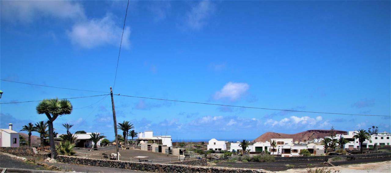 Casa Caldera Guiguan Villa Tinajo Esterno foto