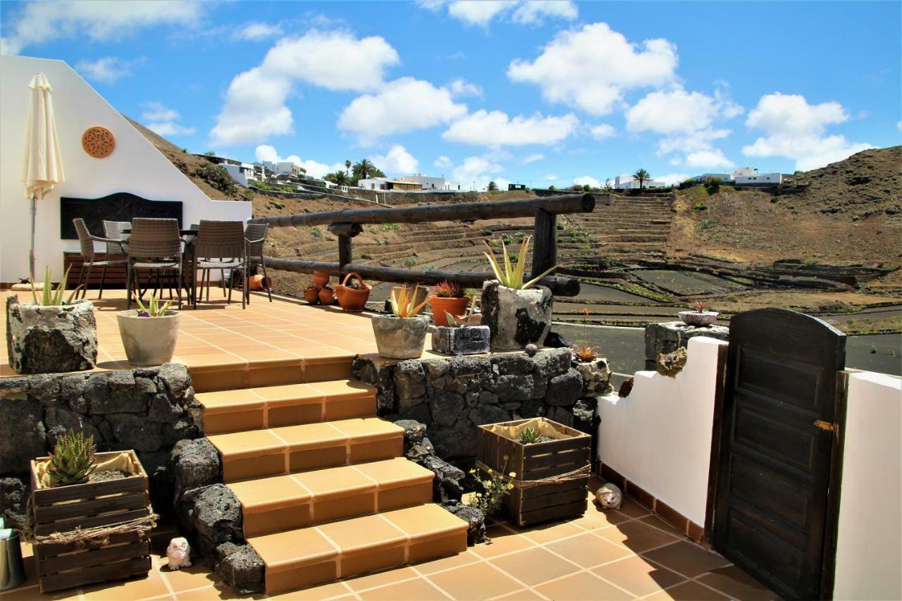 Casa Caldera Guiguan Villa Tinajo Esterno foto